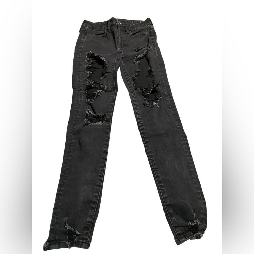 American Eagle outfitter size 6 holey jeans excellent condition see pics